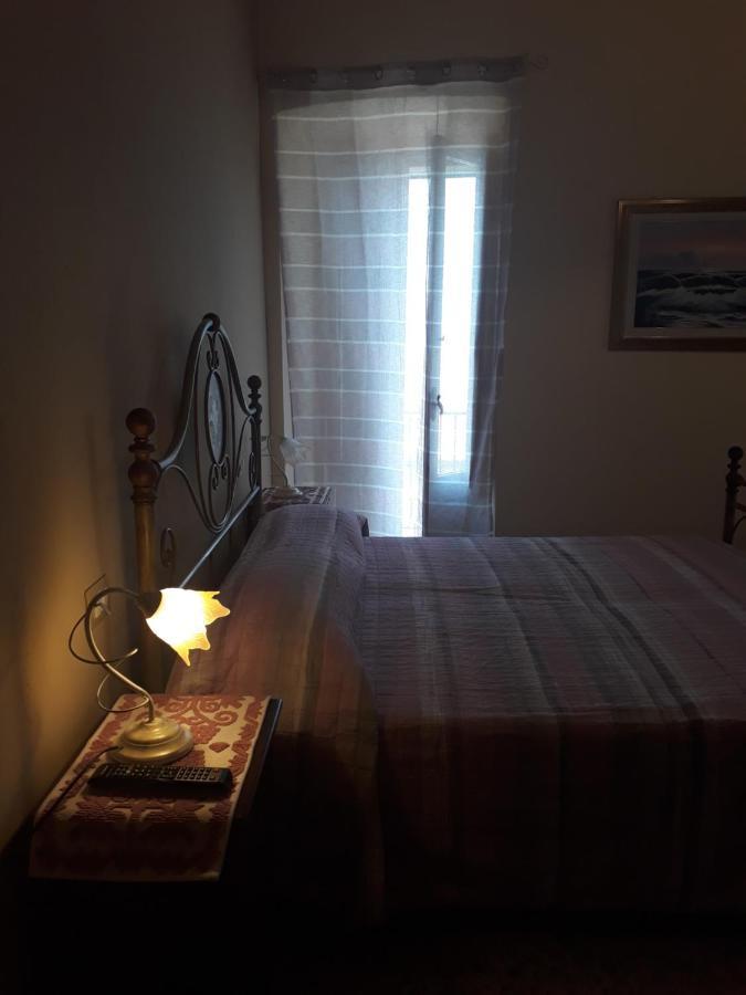 L'Antico Faro Bed & Breakfast Castelsardo Exterior photo